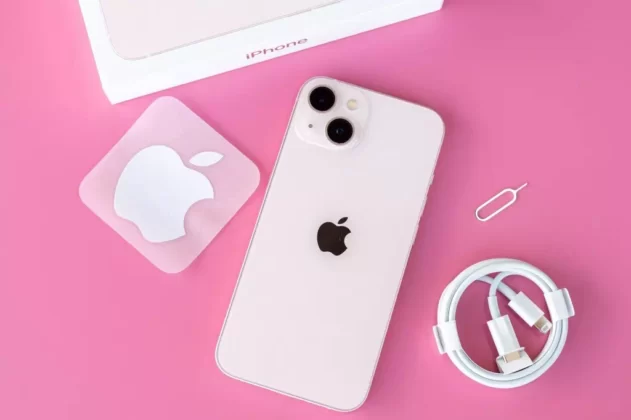 Apple iPhone 13