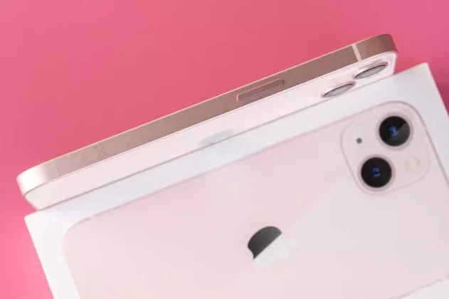 Apple iPhone 13